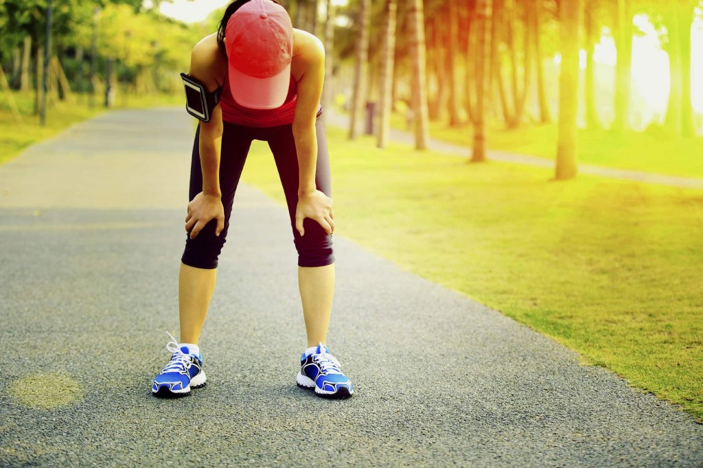 NÊN TẬP THỂ DỤC HAY NGHỈ NGƠI KHI CẢM LẠNH?